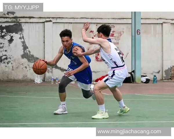 重庆篮球队的技术揭秘与战术分析篮球爱好者不可错过的精彩内容